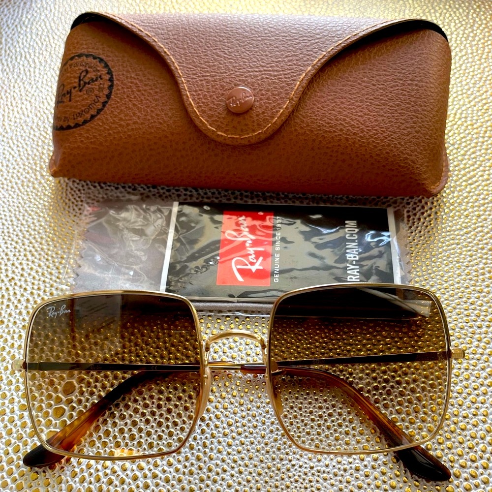 Authentic New Ray-Ban Square 1971 Sunglasses